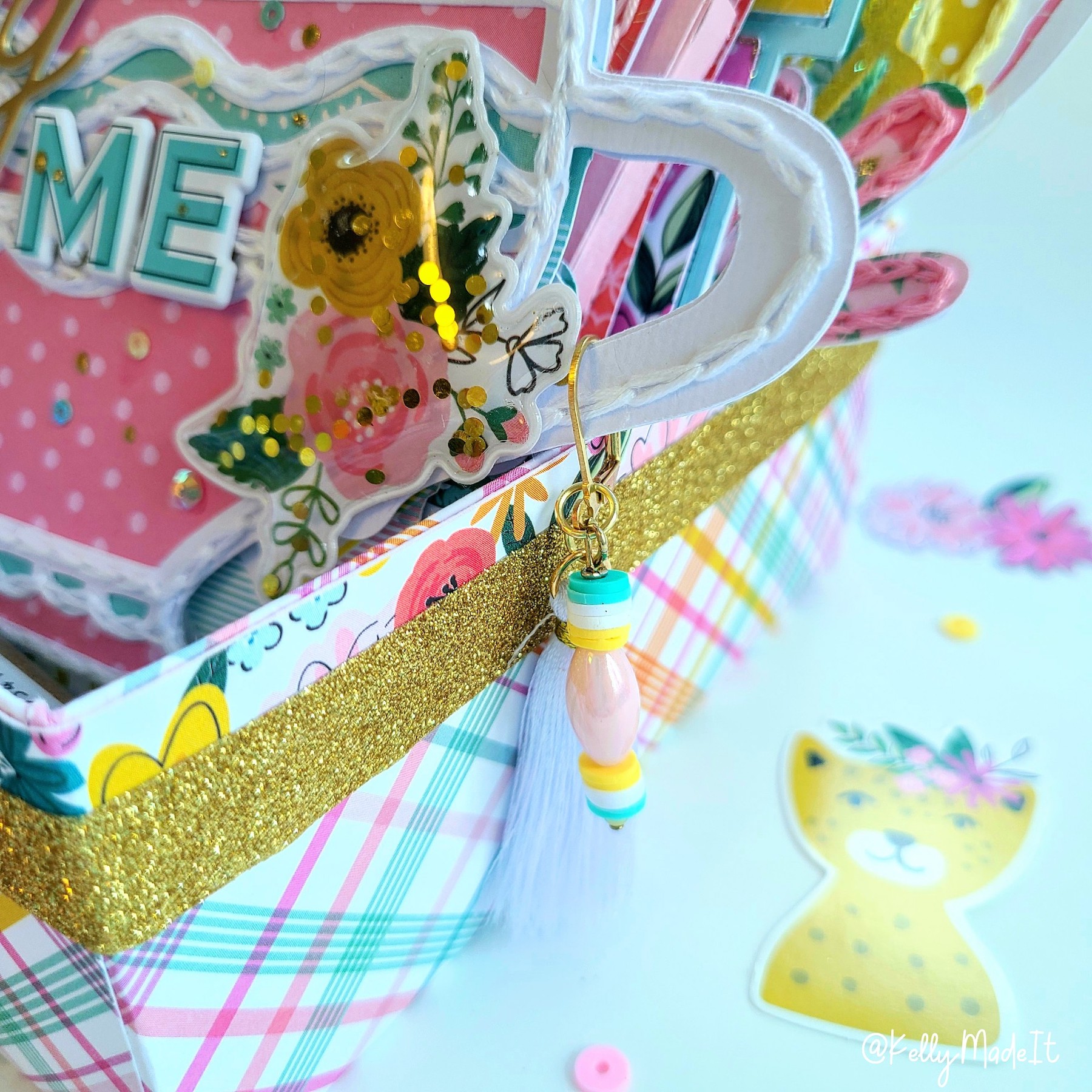 Kelly Made It- Memorydex Card 8 Hug Me 3